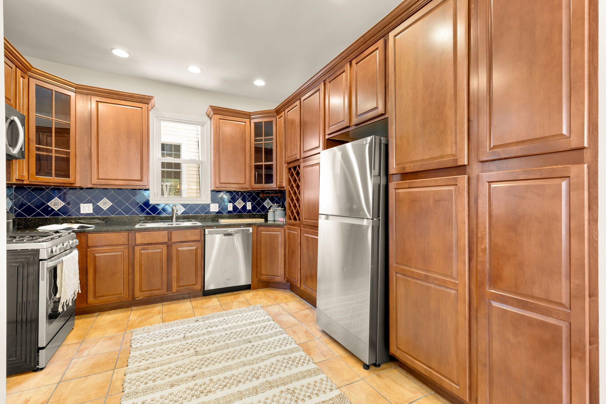 1231 Franklin St NE DC kitchen